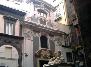 facciata cappella di santa maria assunta pignatelli a napoli