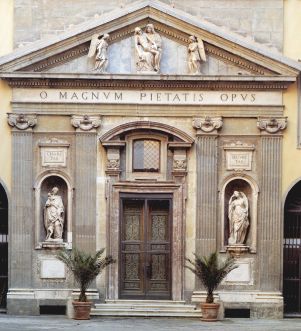 facciata cappella del monte di pietà a napoli