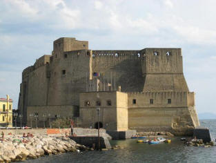 castel dell'ovo napoli