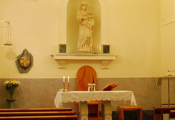 interno Chiesa di Santa Maria Materdomini a Bagnoli