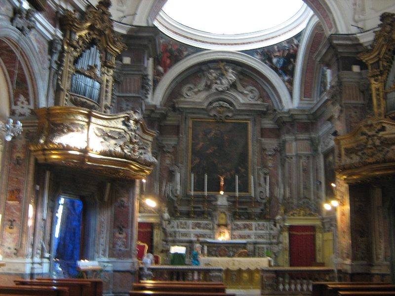 interno chiesa di Santa Maria Egiziaca all’Olmo a Forcella