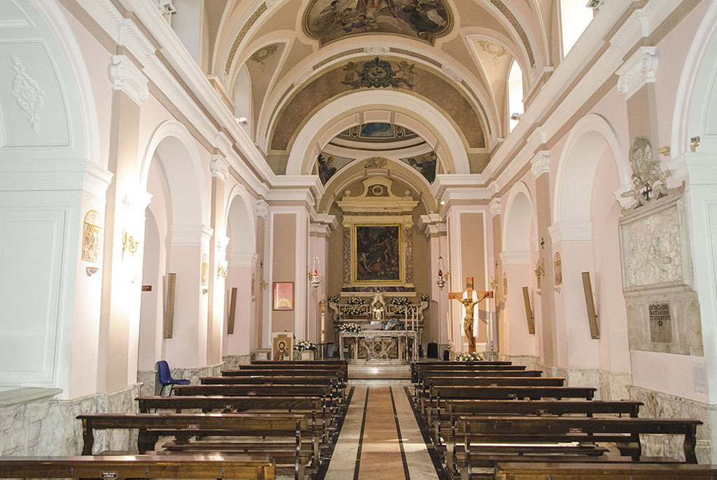 interno Santuario di San Gennaro alla Solfatara