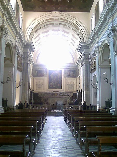 interno chiesa monteoliveto