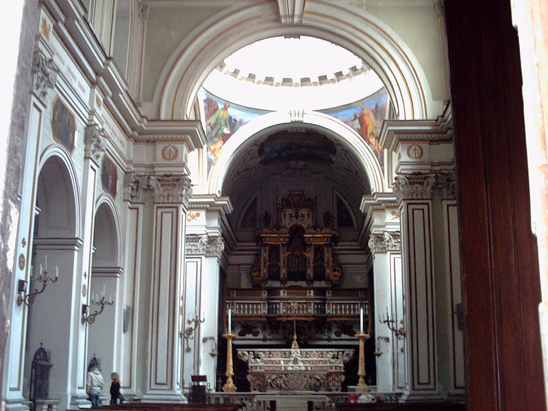 interno chiesa santa maria di monteverginella