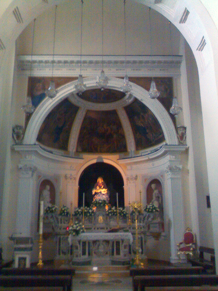 interno chiesa santa maria del parto