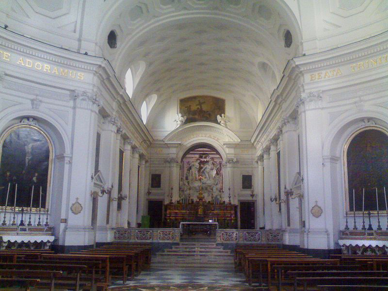 Interno Chiesa della Santissima Trinità dei Pellegrini