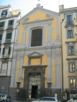 facciata chiesa della pietà dei turchini a napoli