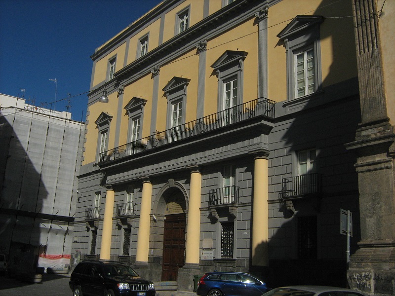 facciata palazzo carafa d'andria a napoli