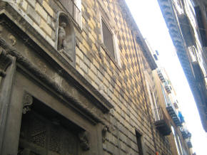 faccaiata palazzo carafa columbrano napoli