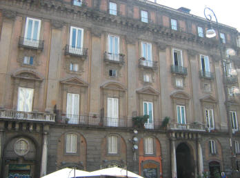 facciata palazzo casacalenda napoli