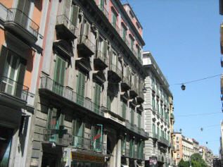 facciata palazzo cavalcanti a napoli