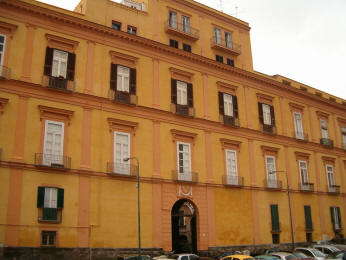 facciata spinelli di tarsia a napoli