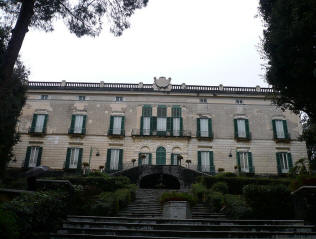 facciata villa floridiana a napoli